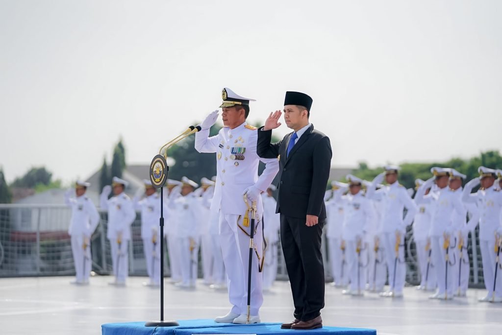 Wagub Emil Hadiri Upacara Tabur Bunga Hari Dharma Samudera 2023