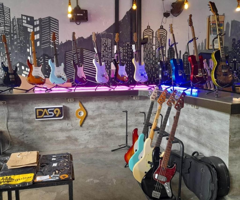 Gitarun Jadi Peluang Para Pelaku UMKM Gitar