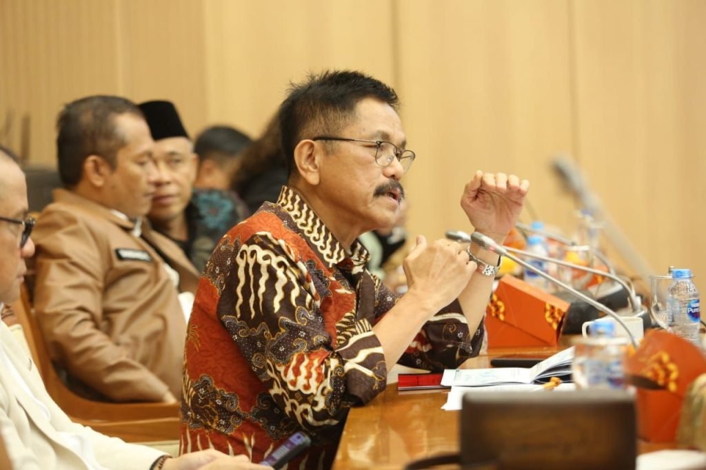 Berhasil Turunkan Emisi Karbon, Komisi VII DPR Apresiasi Langkah PLN
