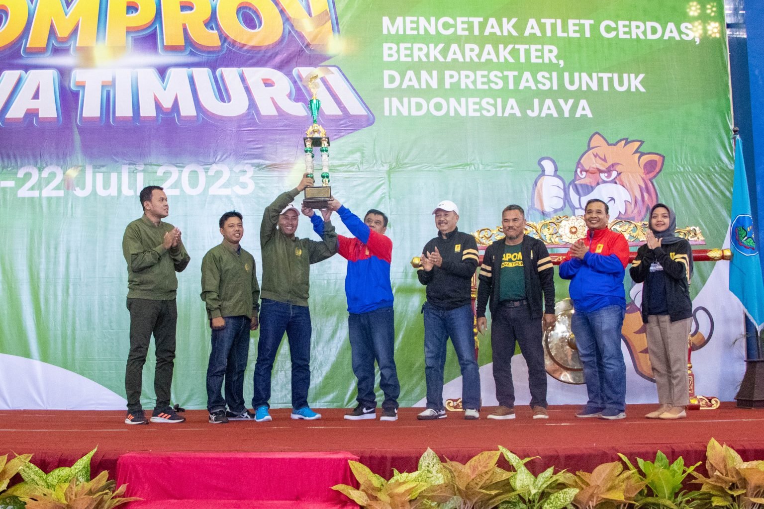 Juara Umum Pomprov Jatim II/2023 Direbut UNESA