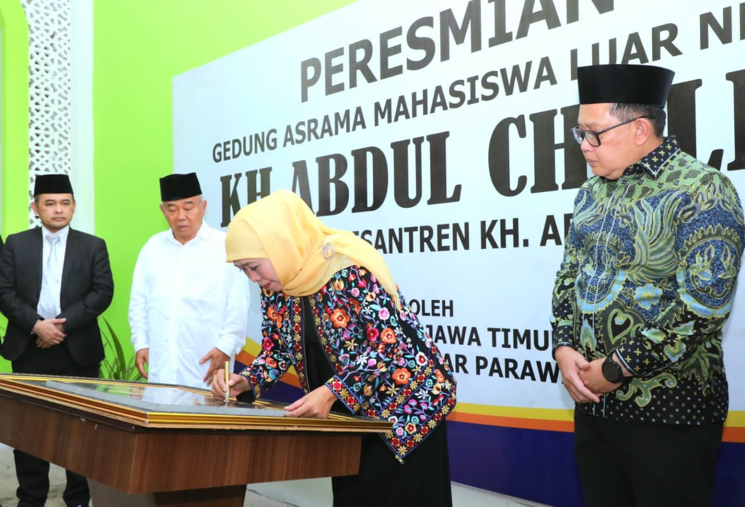 Gubernur Khofifah Resmikan Asrama Luar Negeri di UKHAC Mojokerto