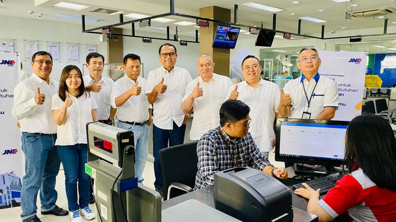 JNE Express, Moxa, dan FIFGroup Kolaborasi Inklusi Keuangan