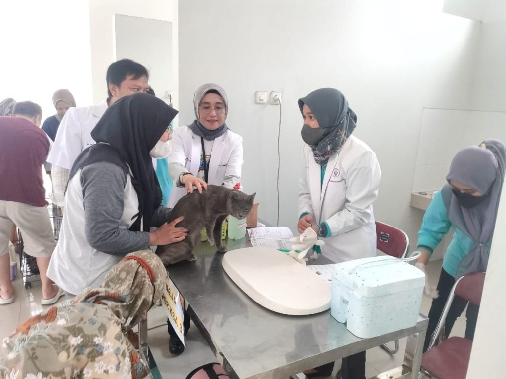 Puncak Peringatan WRD 2023, Dinas Peternakan Jatim Gelar Vaksinasi dan Edukasi Rabies