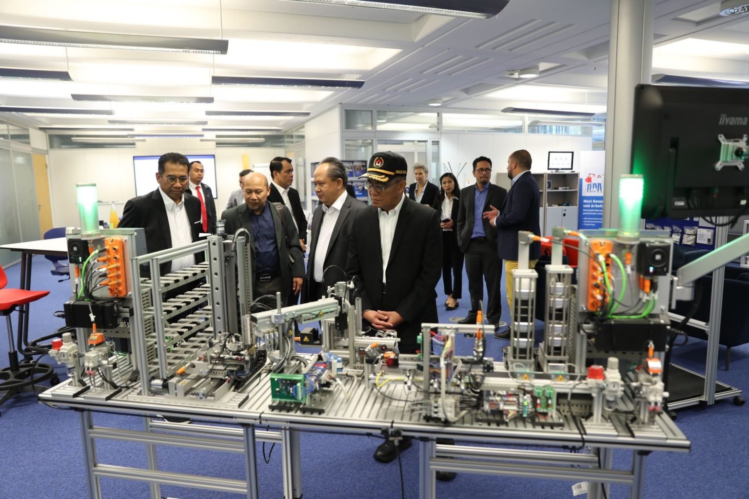 Menko Muhadjir Jajaki Peluang Kirim Tenaga Terampil Vokasi ke Jerman