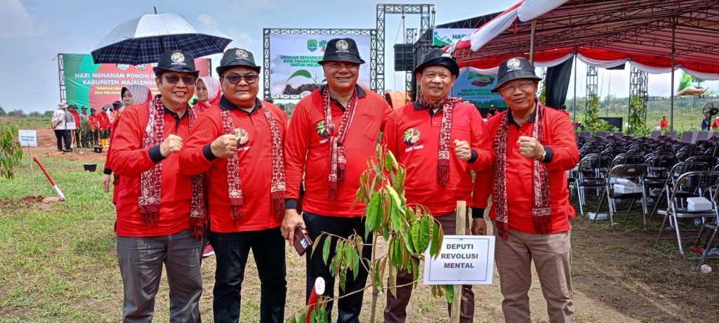 Tanam 20.500 di Majalengka, Didik Suhardi: Tanam Pohon Buang Egoisme