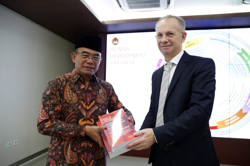 Bersama Pakar Pendidikan Vokasi Jerman, Menko Muhadjir Bahas Revitalisasi Pendidikan dan Pelatihan Vokasi