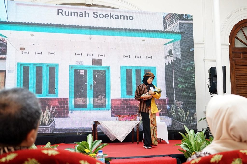 Gelar Lomba Mendongeng untuk Tingkatkan Literasi Anak Surabaya