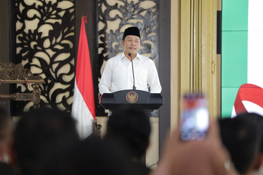 Plt Bupati Sidoarjo Subandi Kukuhkan Pengurus BPD Kabupaten Sidoarjo Tahun 2024-2029