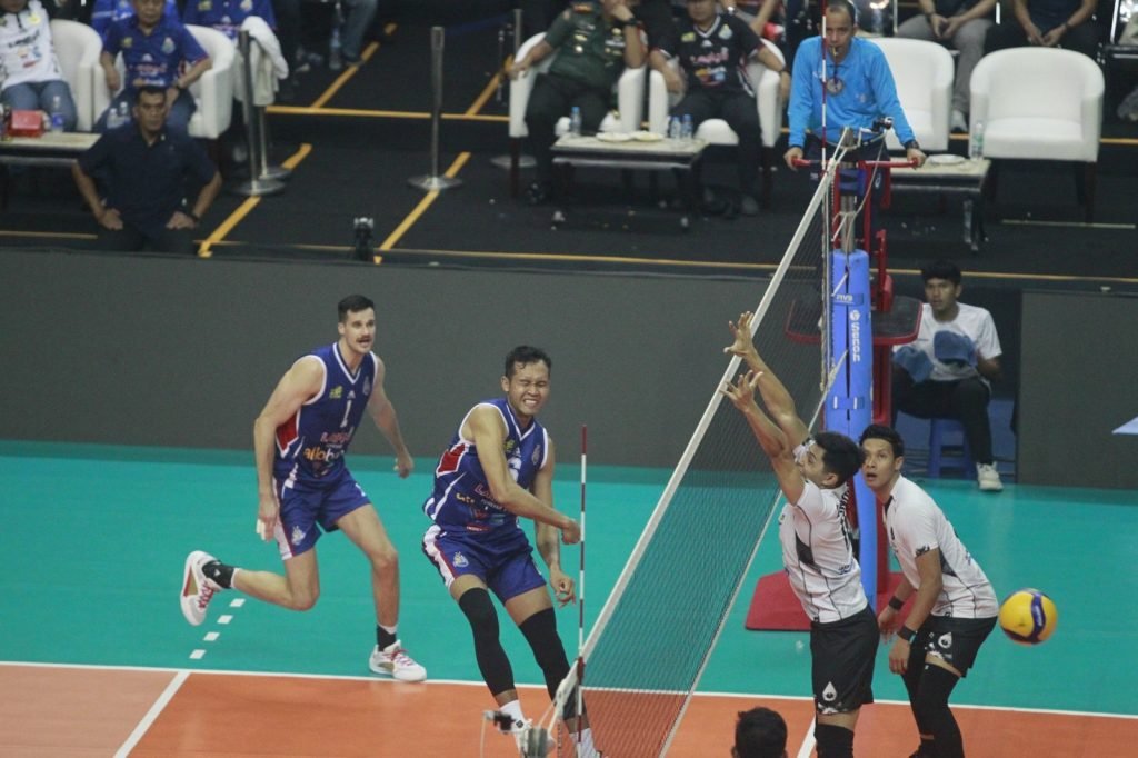 Voli Putra LaVani Menang Telak (3-0) Taklukkan Jakarta Pertamina Pertamax