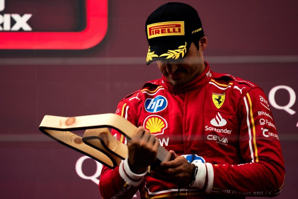 Kebimbangan Carlos Sainz Menggantung Nasib Sejumlah Pembalap F1 Lainnya