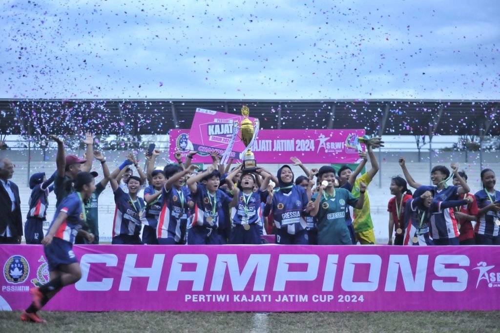 Gressia FC Gresik Rebut Piala Pertiwi Kajati Jatim Cup 2024