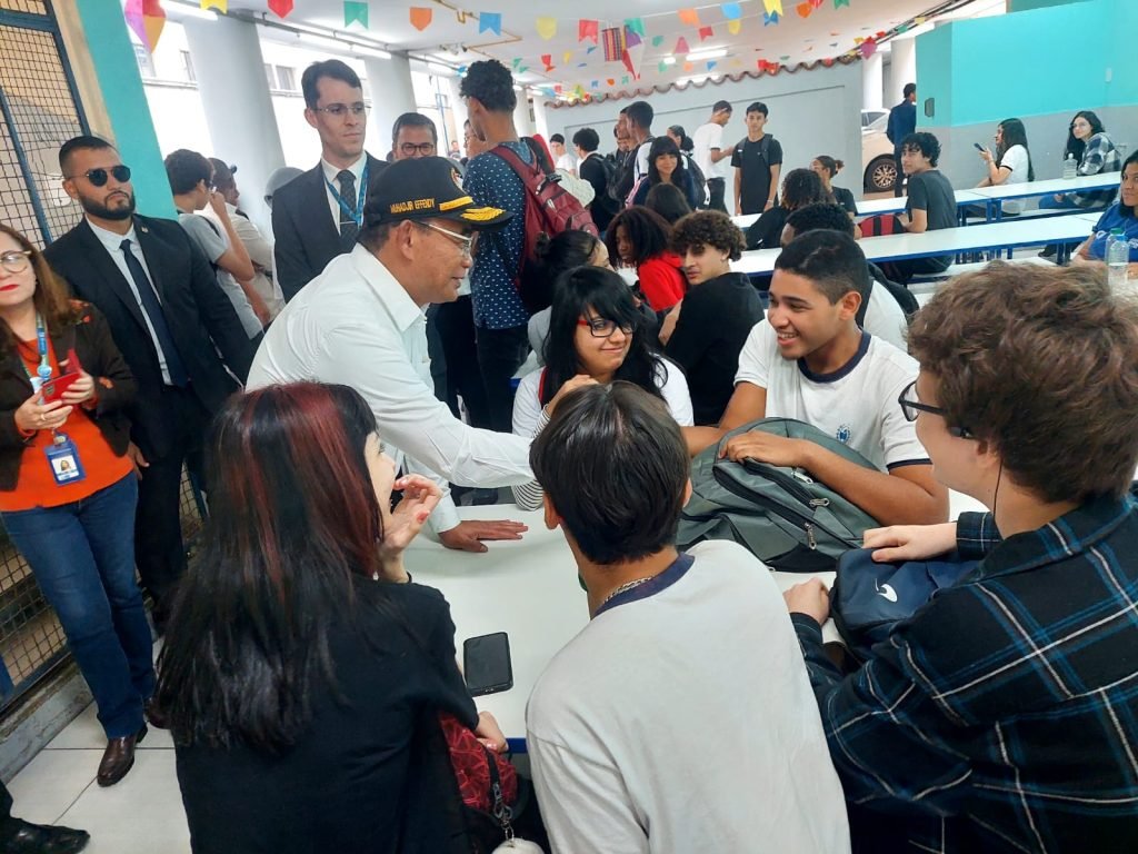 Kunjungi Brasil, Menko Muhadjir Pelajari Program Makan Bergizi Gratis