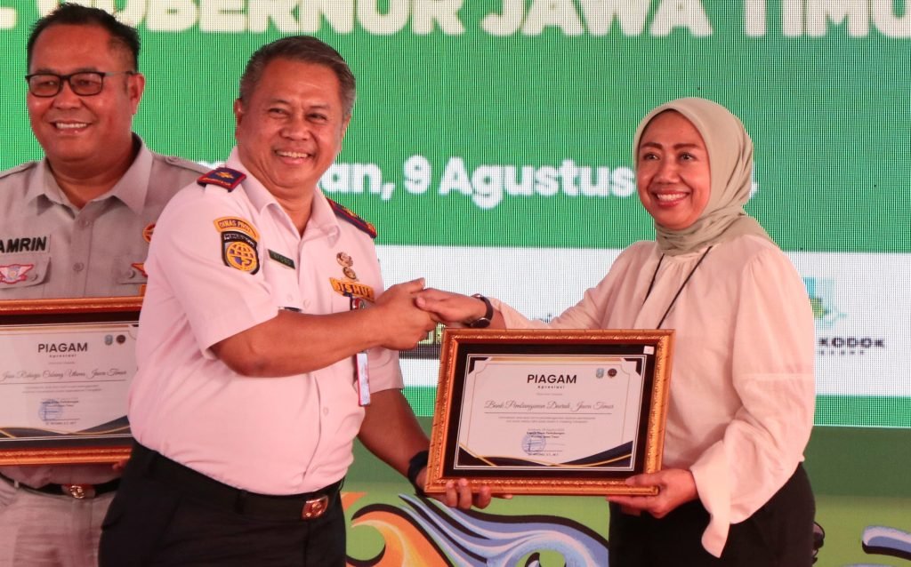 Dukung Layanan QRIS di Trans Jatim, Bank Jatim Raih Apresiasi Dari Dishub Provinsi Jawa Timur