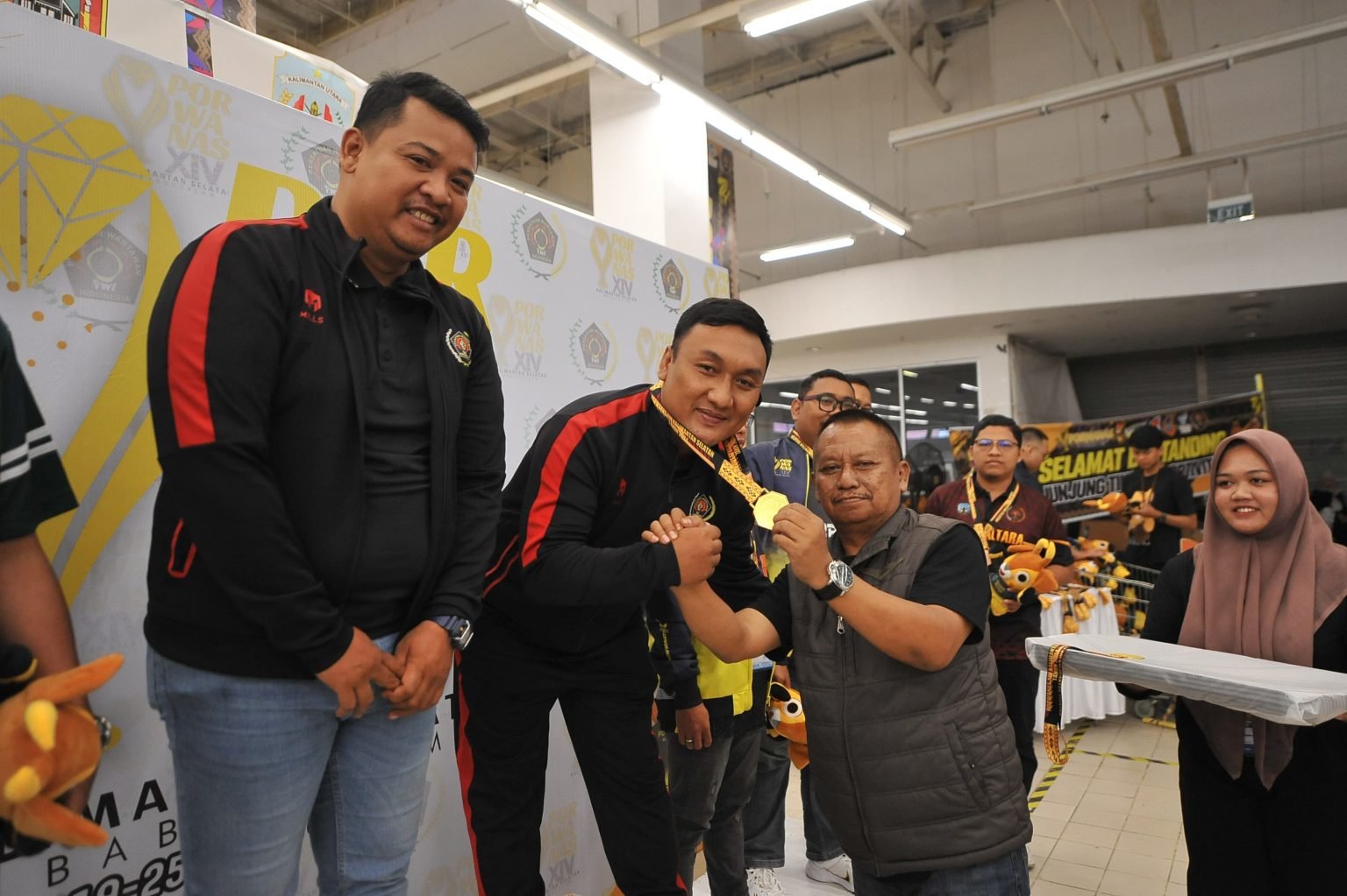 Lewat Drama Adu Pinalti, Tim e-Sport Jatim Sabet Medali Emas di Porwanas XIV Kalsel