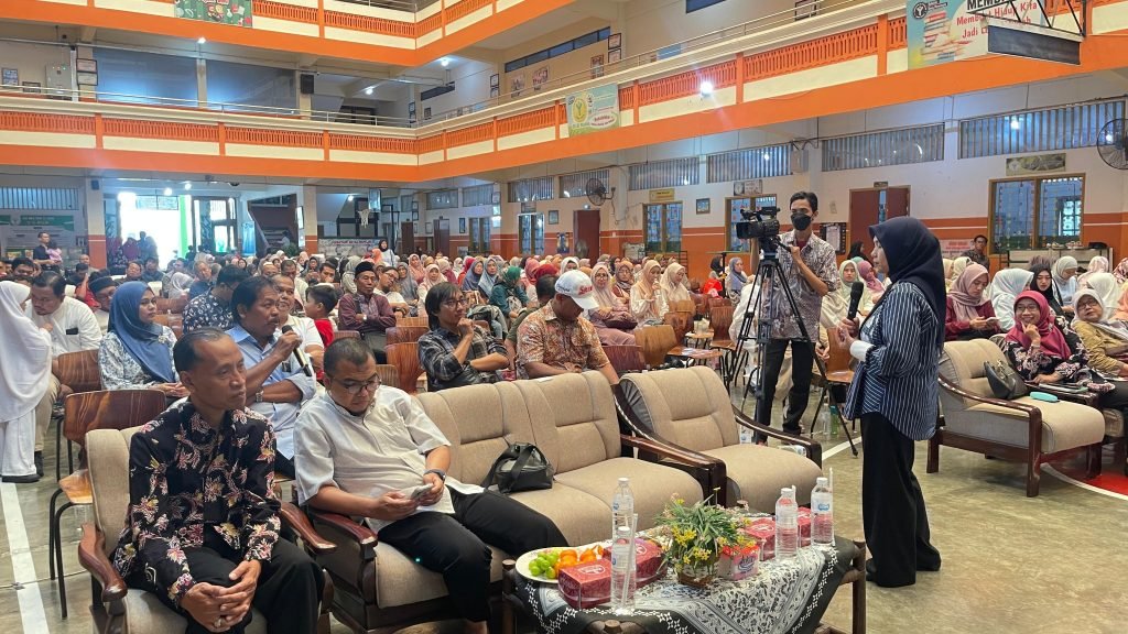 SD Al Muslim Gandeng Psikolog Adakan Dialog Interaktif Terhadap Penggunaan Gadget