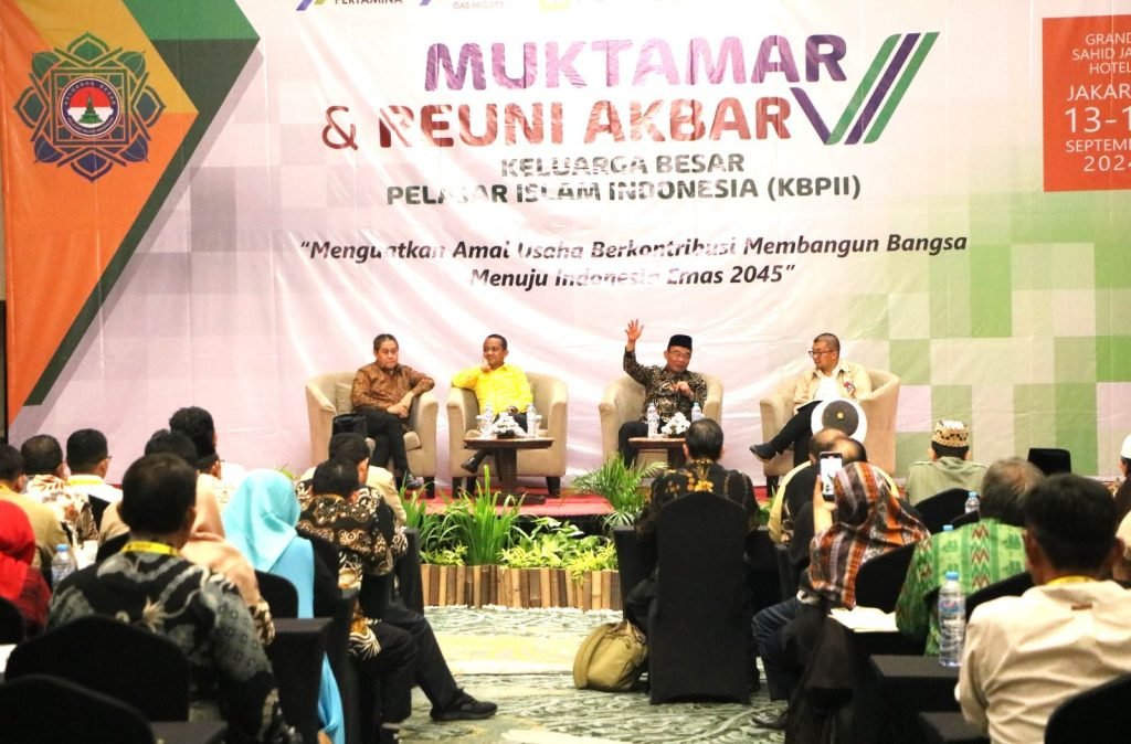 Menko PMK Minta KBPII Bantu Pemerintah Jaga Kelas Menengah