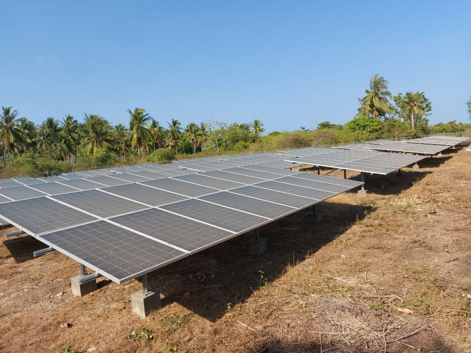 Tingkatkan RE dan RDB, PLN Jatim Operasikan PLTS di 4 Wilayah Kepulauan Madura