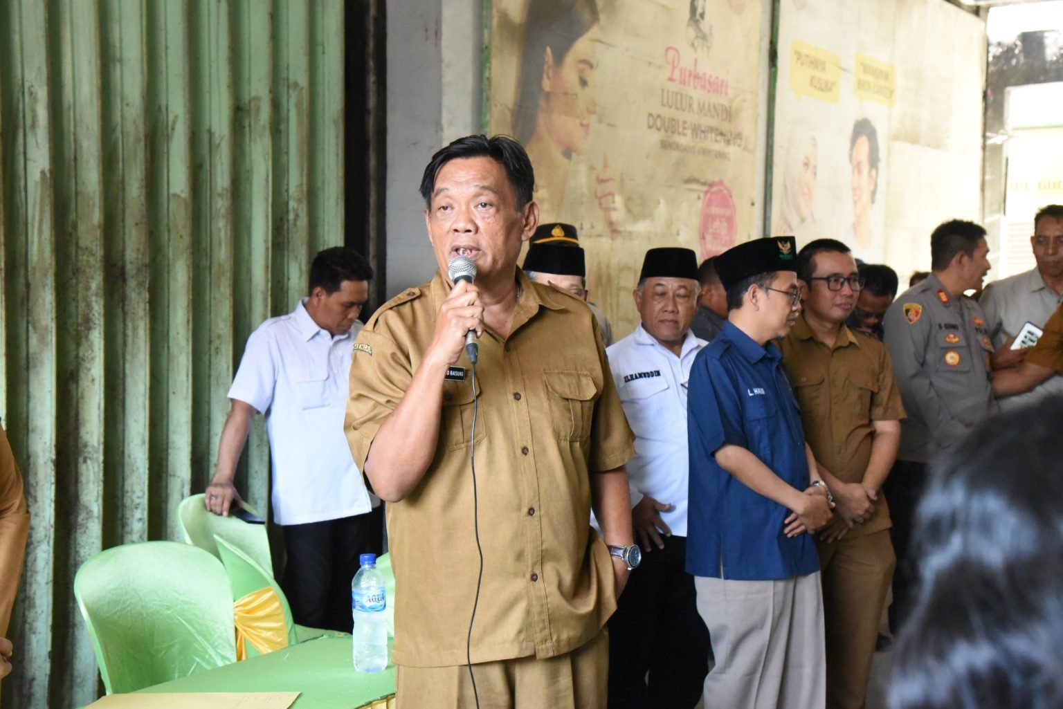 Melalui Baznas, Pemkab Sidoarjo Kembali Berikan Bantuan Kepada Pedagang Pasar Krian