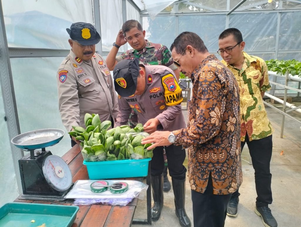 Tinjau Program Desa, Polsek Krian Laksanakan Sambang Desa