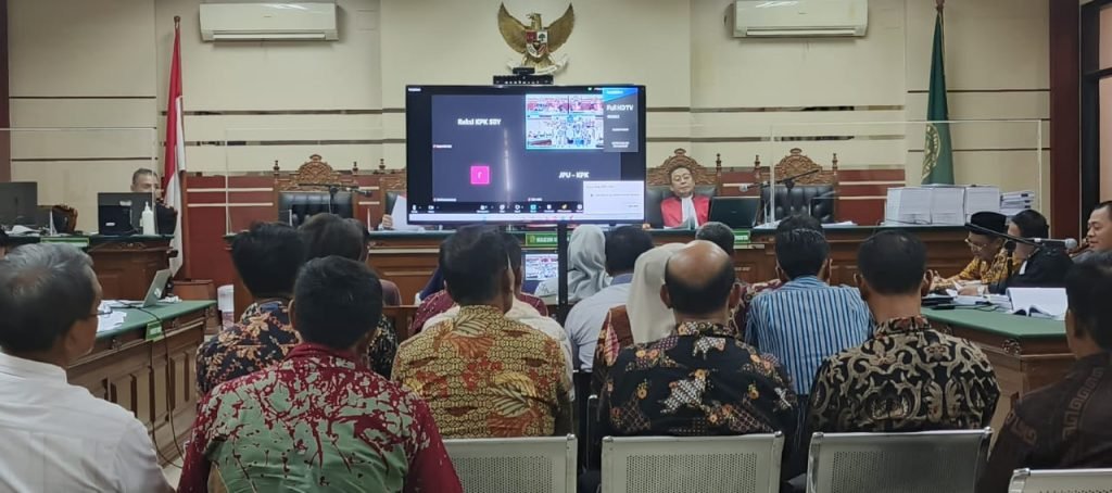 Sebanyak 26 Saksi Staf Pajak Daerah PD 2 Dihadirkan dalam Sidang Lanjutan Achmad Mudhlor Ali