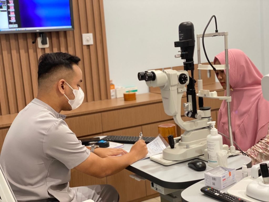 Lebih dari 50% Anak Sekolah Usia 4-17 Tahun Alami Mata Minus Tanpa Disadari: VIO Optical Clinic Luncurkan Kampanye PERMADANI