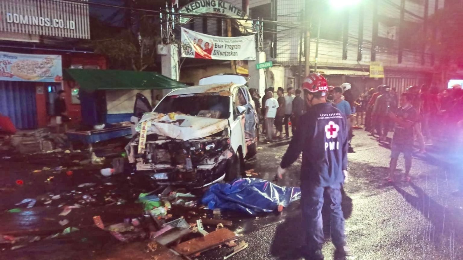 Pengemudi Mobil Mabuk Tabrak Pasutri hingga Tewas di Jalan Kedungdoro
