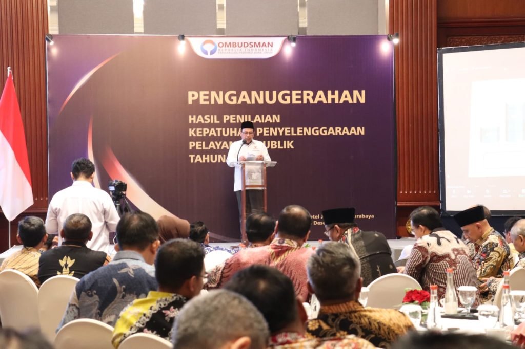 Kabupaten Gresik Raih Predikat Tertinggi Zona Hijau dalam Penilaian Pelayanan Publik 2024