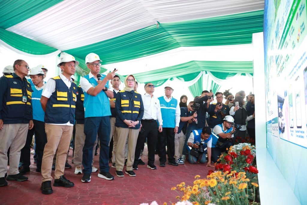 Pastikan Mudik Nyaman, Menteri ESDM dan Dirut PLN Pantau Pasokan Listrik di Jawa Timur