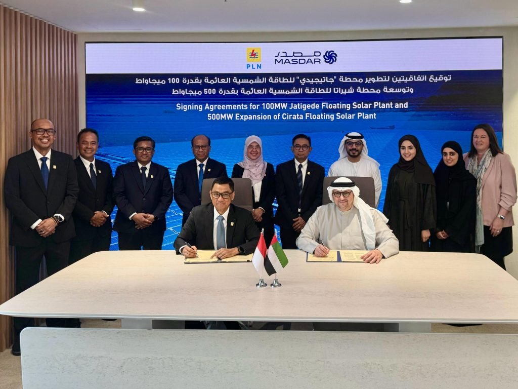 Dorong Energi Hijau, PLN dan Masdar Kerja Sama Ekspansi PLTS Terapung Cirata