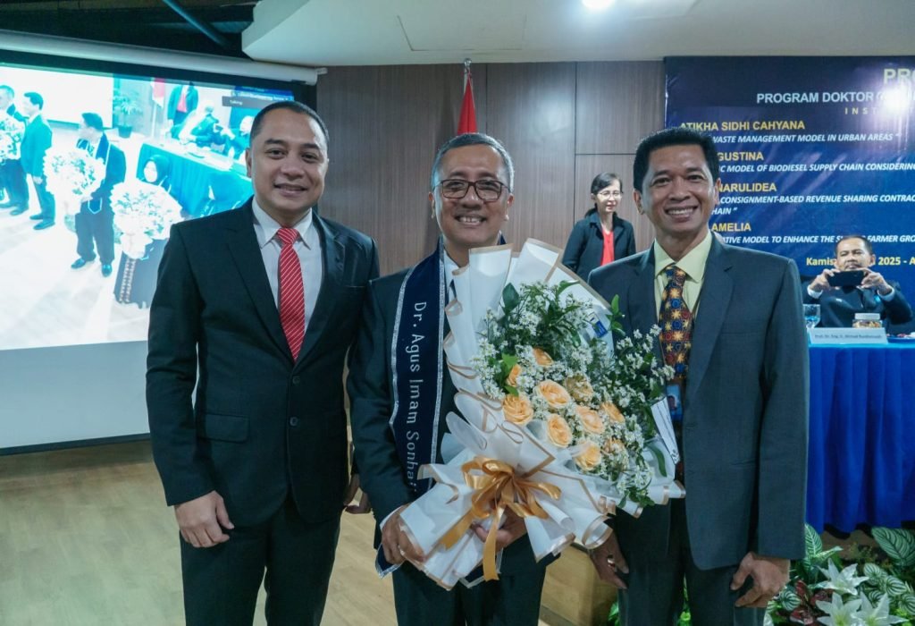 Asisten II Kota Surabaya Raih Doktor ITS