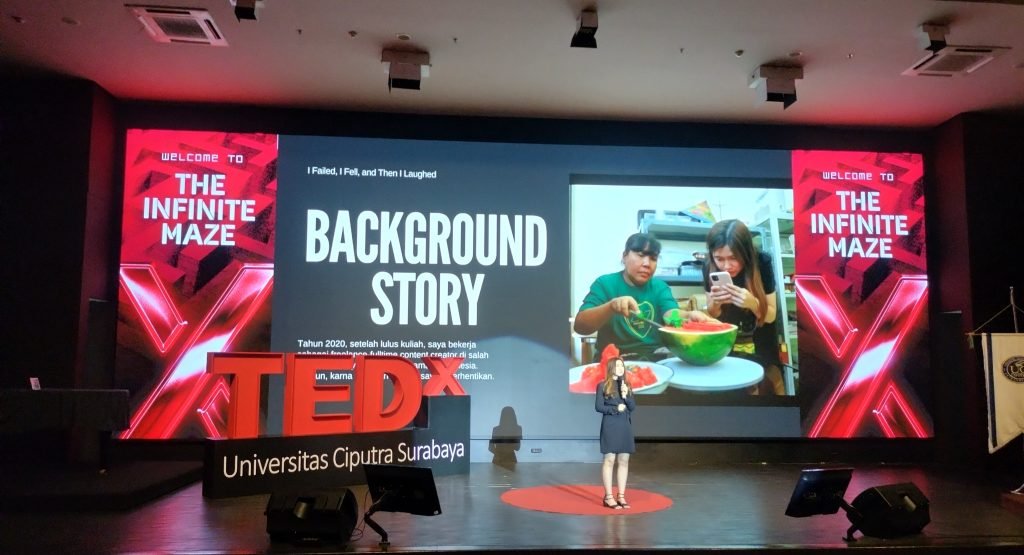 Universitas Ciputra Cetak Sejarah, Jadi Kampus Swasta Pertama di Jatim Gelar TEDx Resmi
