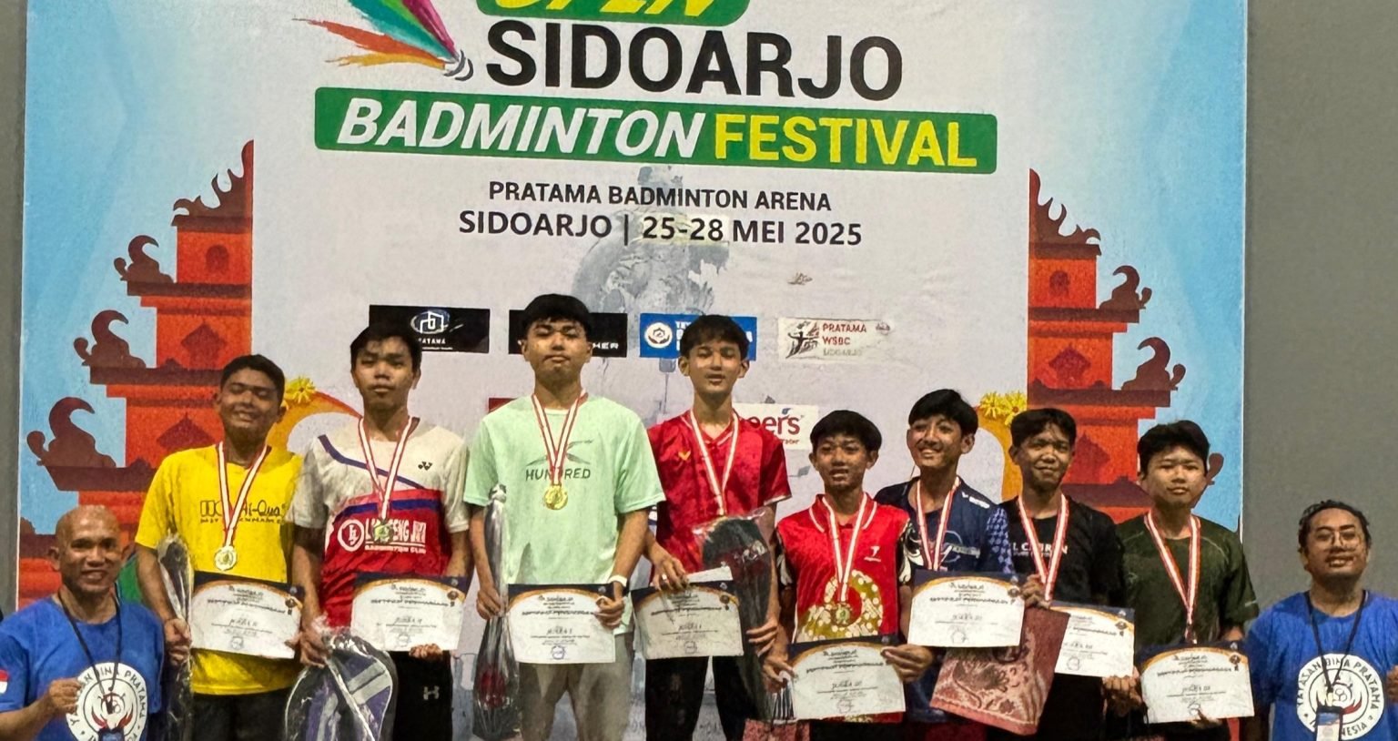 Atlet KKO SMPN 2 Sidoarjo Juara Satu Badminton Festival 2025