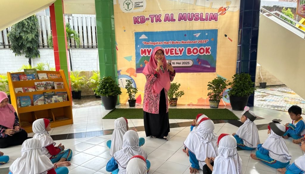 Meriah! Harbuknas 2025 di KB-TK Al Muslim Tanamkan Budaya Literasi Sejak Dini