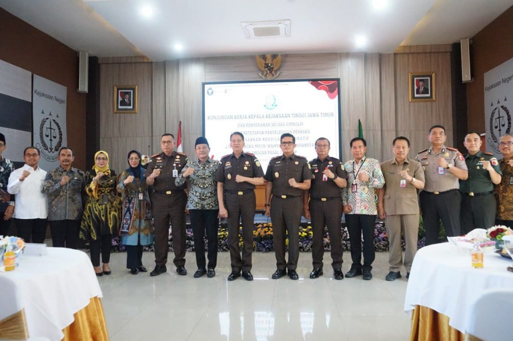 Kejari Sidoarjo Terapkan Restorative Justice untuk Kasus Penggelapan Motor oleh Pegawai Toko