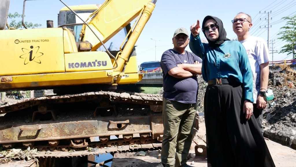 Wabup Sidoarjo Sidak Aliran Sungai Buntung di Desa Bungurasih