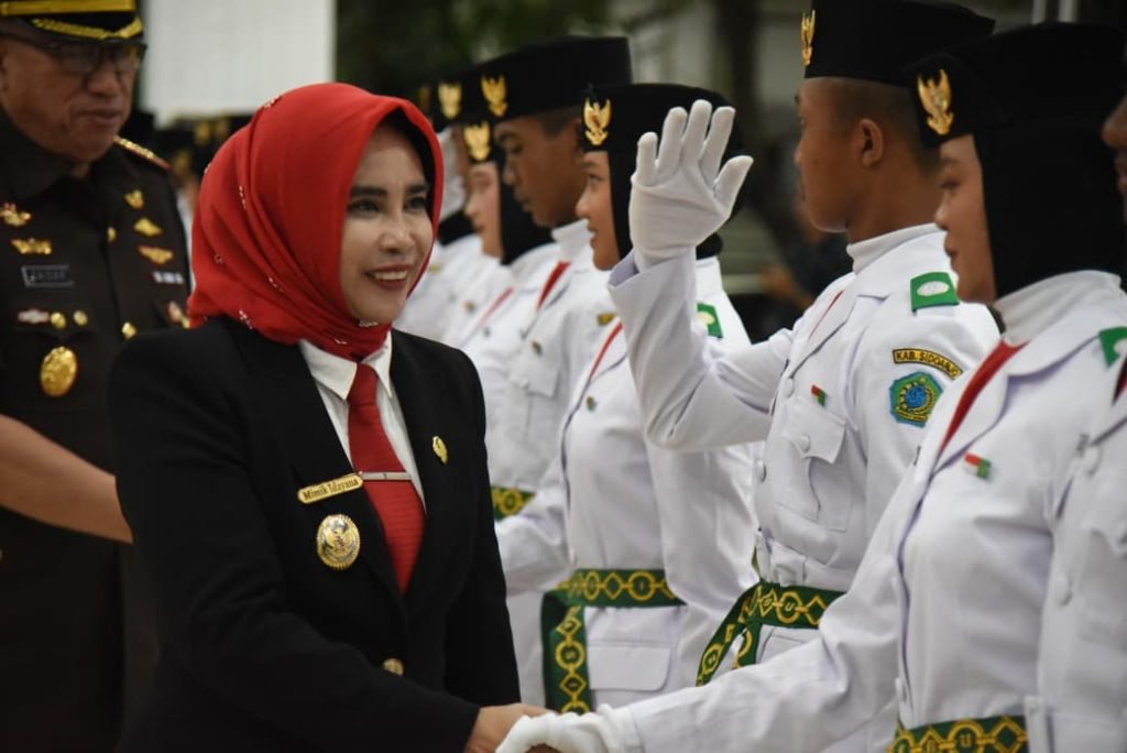 Wabup Mimik Idayana Kukuhkan 76 Paskibraka Sidoarjo 2025