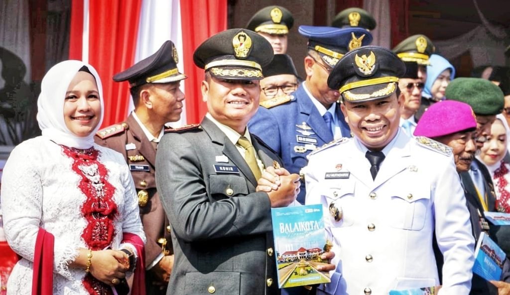 Danrem 083/ Baladhika Jaya Berikan Apresiasi Pelaksanaan Upacara HUT Ke-80 Kemerdekaan RI di Balaikota Malang