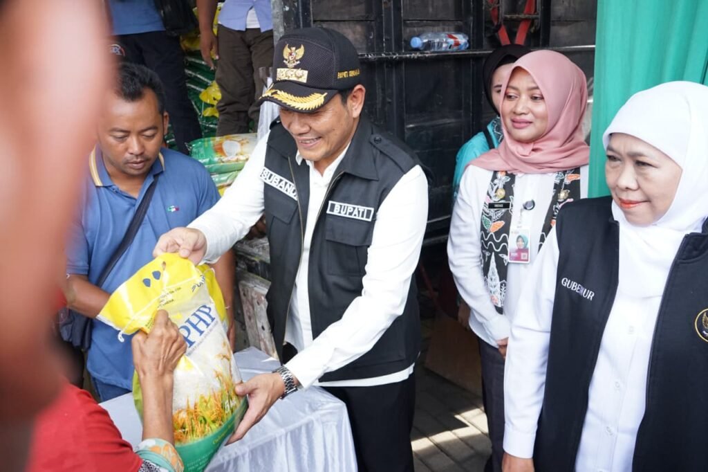 Pemprov Jatim dan Pemkab Sidoarjo Gelar Pasar Murah, Warga Antusias Sambut Harga Terjangkau