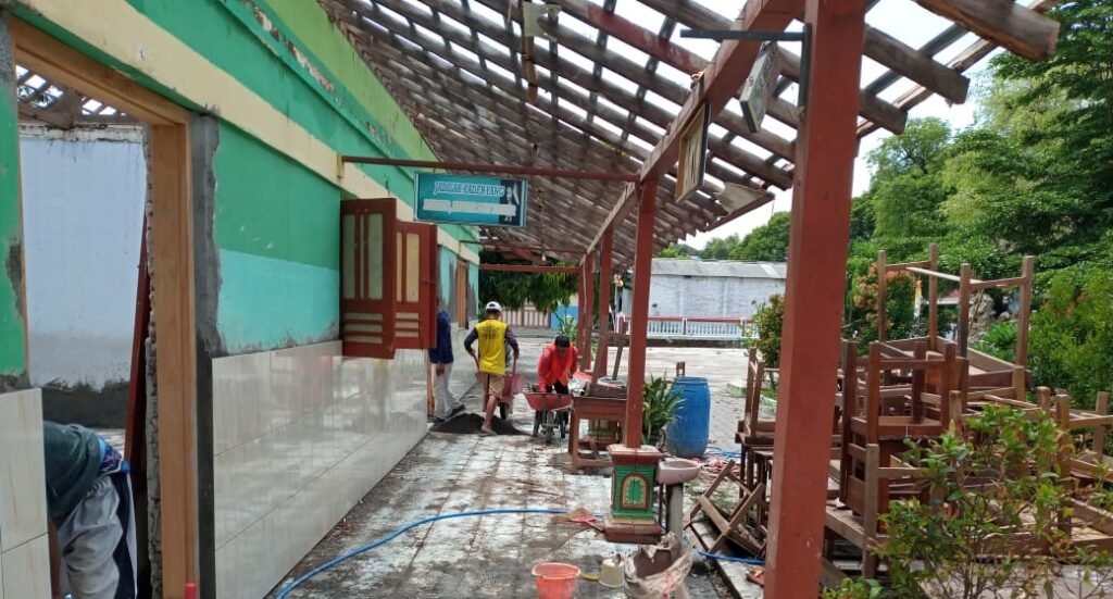 Tambah 2 Lokal Diluar RAP, Proyek Revitalisasi SDN Temenggungan 1 Magetan Menyimpang?