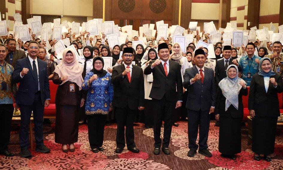 Bupati Sidoarjo Serahkan SK PPPK Tahap II Secara Digital, 324 Pegawai Resmi Diangkat