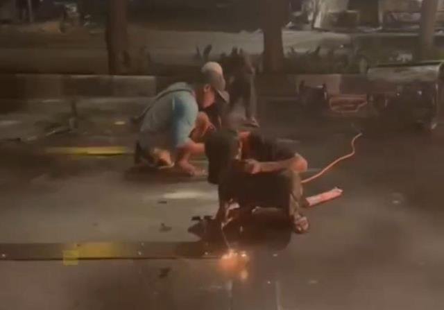 Viral Baut Menonjol di Jalan Manukan, Pemkot Surabaya Turunkan Tim Perbaikan