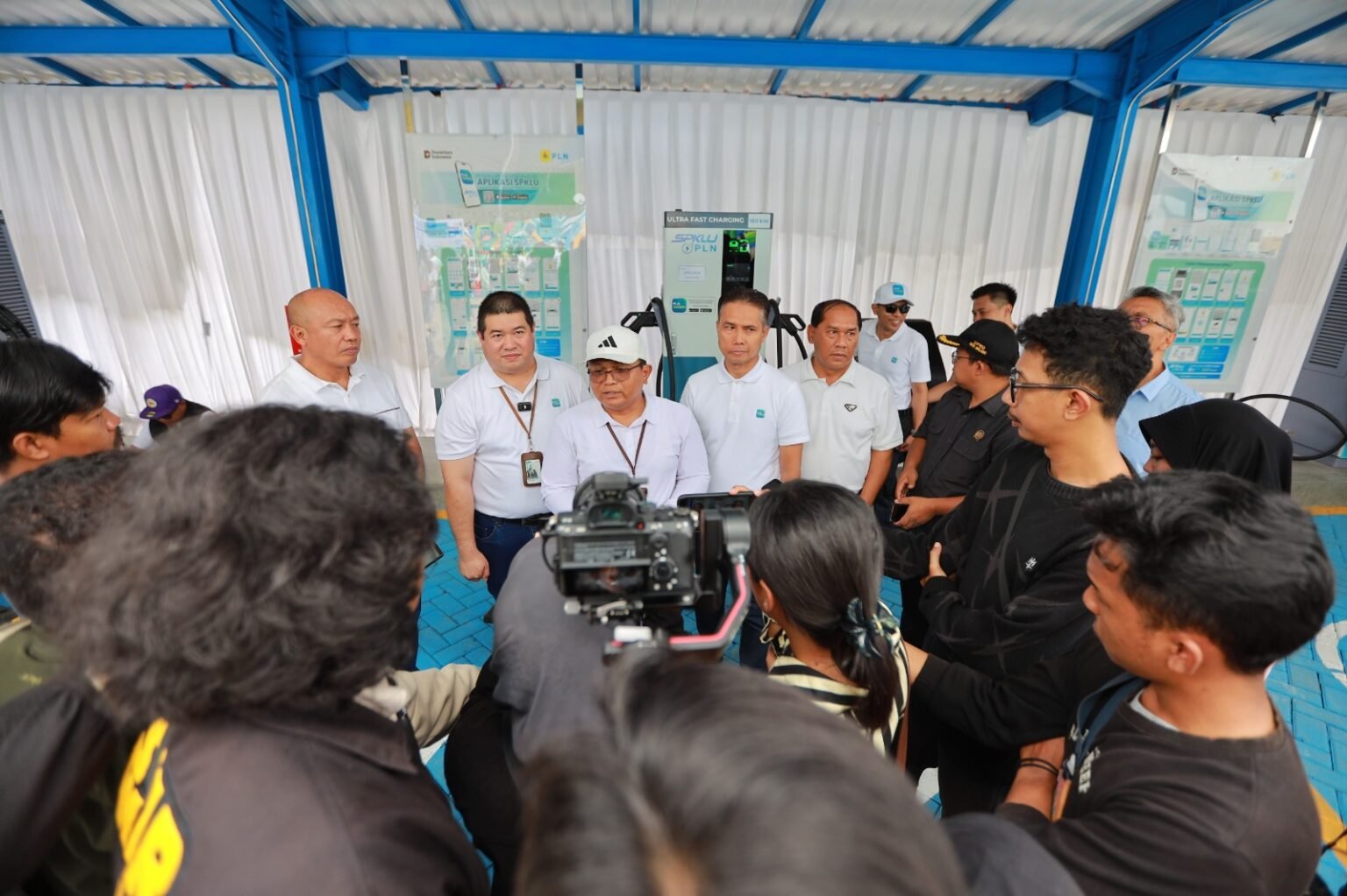 PLN Dorong Transisi Energi Lewat Peresmian SPKLU Center di Kota Malang