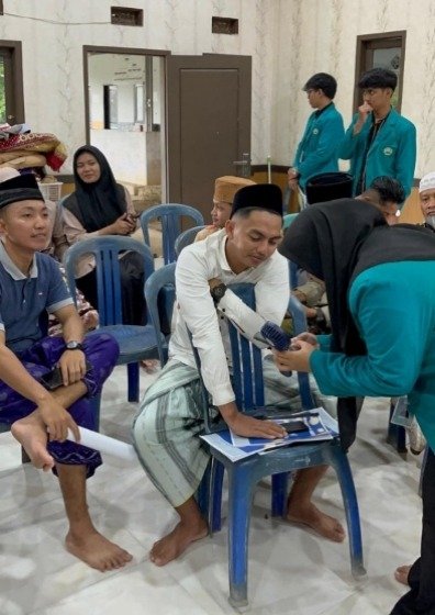 Digitalisasi UMKM: Mahasiswa KSM-N Unisma Sulap Produk Desa Karang Anyar Tembus Marketplace