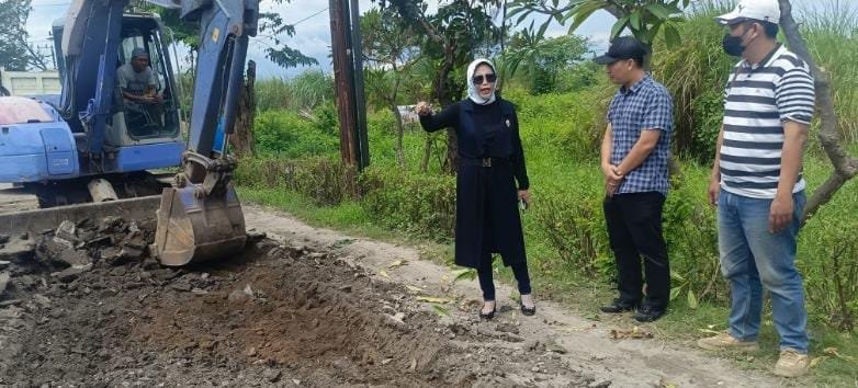 Wabup Sidoarjo Mimik Idayana Pastikan Perbaikan Jalan Lingkar Timur Dipercepat