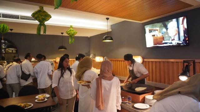 Aston Inn Jemursari Sajikan Halal Bihalal All You Can Eat