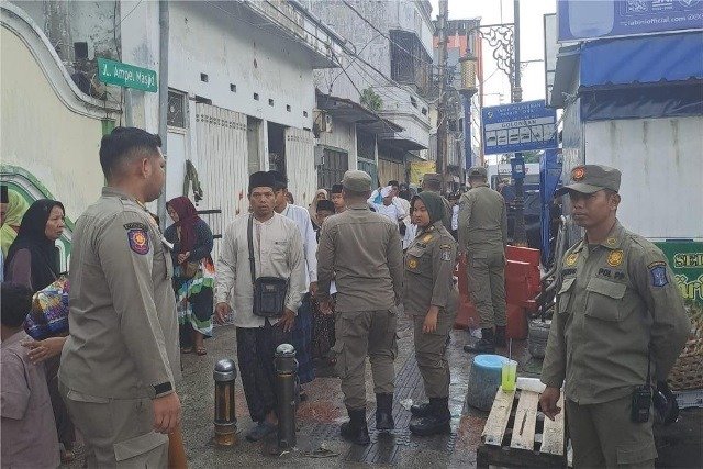 Satpol PP Surabaya Antisipasi Gepeng Musiman