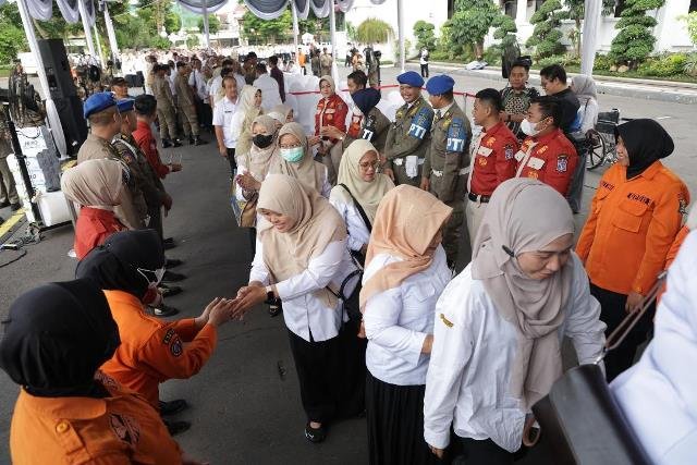 Pastikan Pelayanan Publik Berjalan 100 Persen di Hari Pertama Masuk Kerja