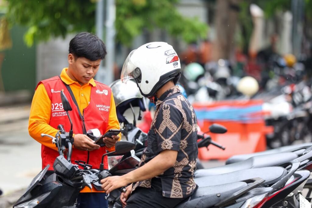 Surabaya Perluas Parkir Digital Libatkan 819 Petugas
