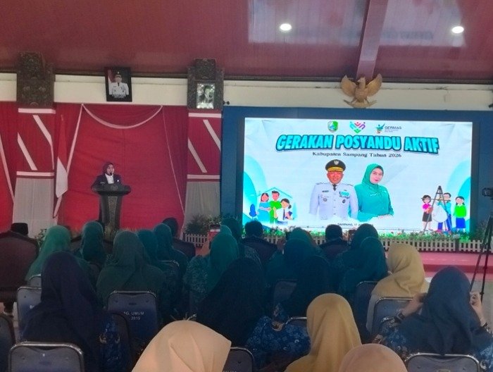 Bidik Target Bebas Stunting 2045, Dinkes KB Sampang Satukan Komitmen Lewat Gebyar Posyandu Aktif