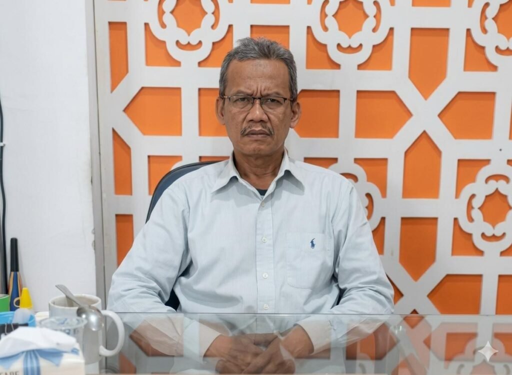 Mahasiswa, Pabrik yang Putus, dan Kegagalan Berpikir Struktural